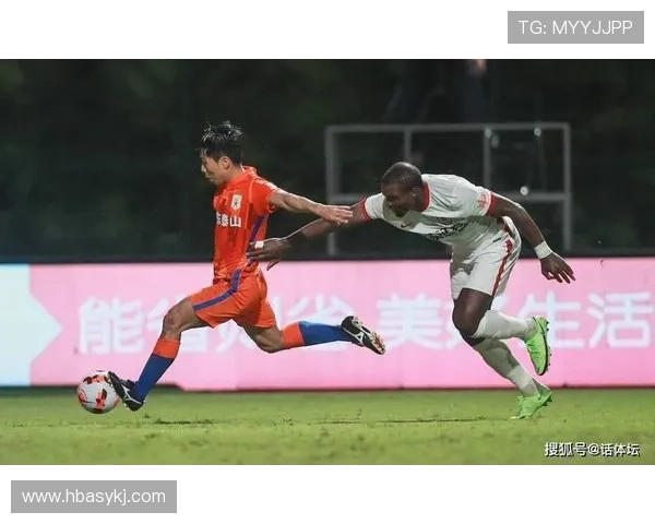 武汉羽毛球队边路渗透战术解析与实战应用探讨 武汉羽毛球队边路渗透战术解析与实战应用探讨